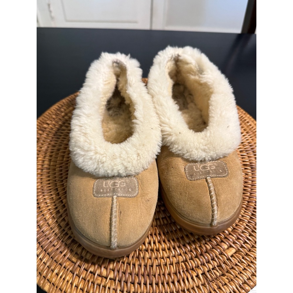 UGG Australia Womens Chestnut Suede Shearling Slipper Shoes Size 10 1001155